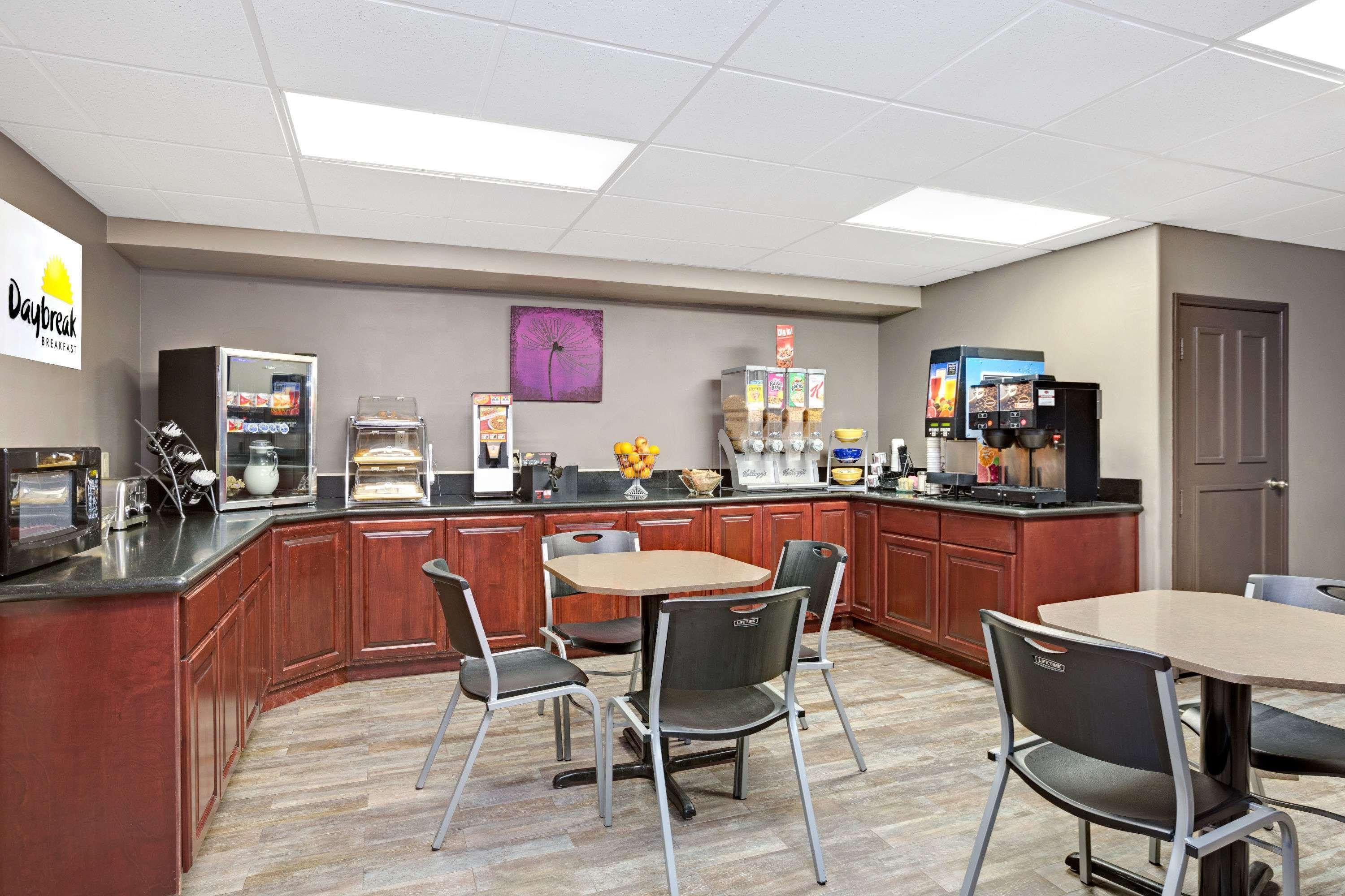 Days Inn By Wyndham West Covina Ngoại thất bức ảnh