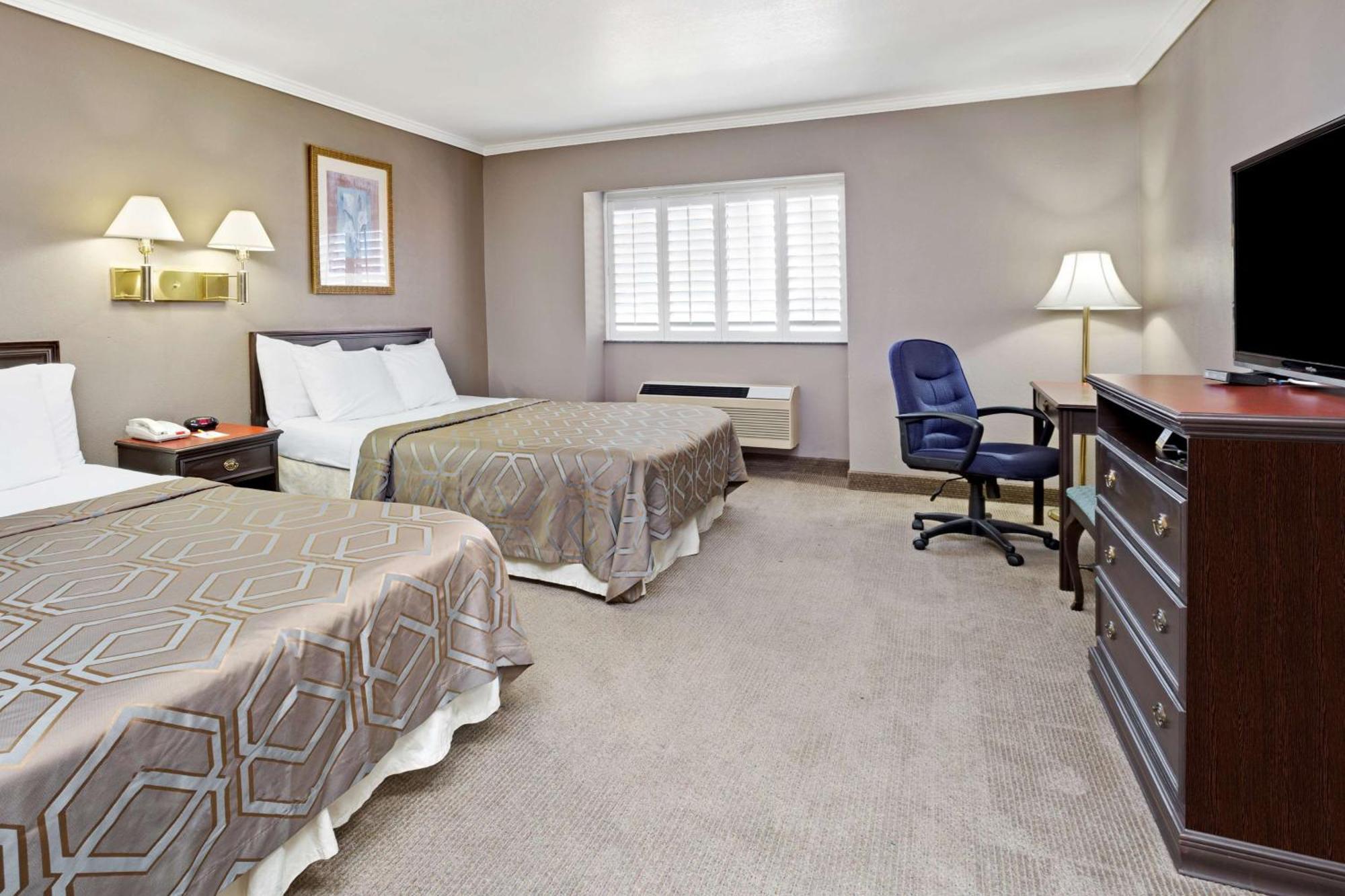 Days Inn By Wyndham West Covina Ngoại thất bức ảnh