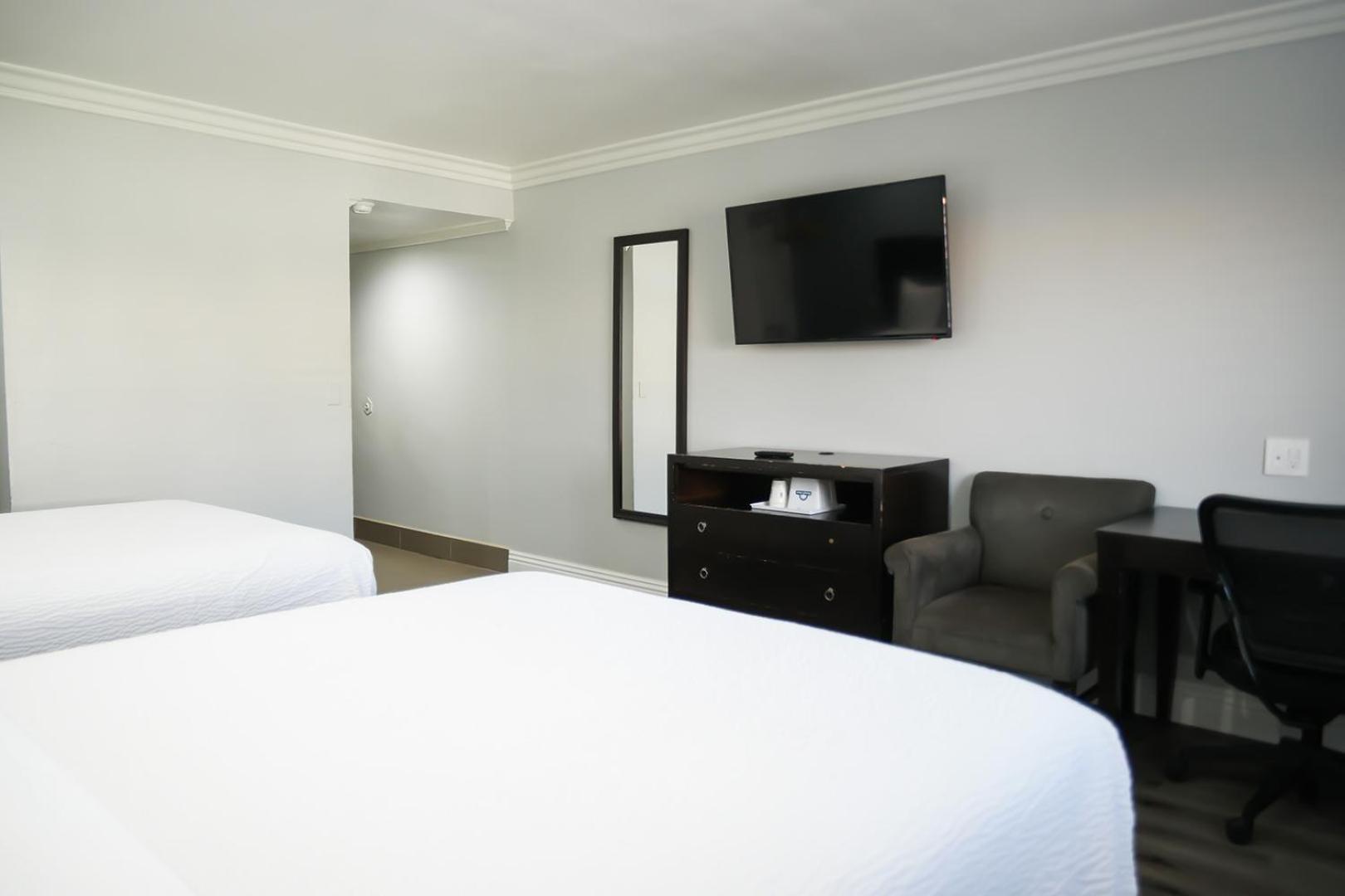 Days Inn By Wyndham West Covina Ngoại thất bức ảnh